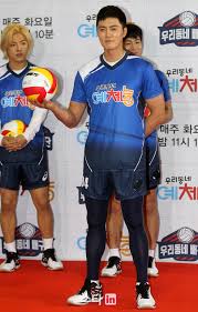 빅뱅 탑, 대마초 혐의 소환 조사…yg 주가도 '출렁'. ì¡°ë™í˜ ë°°êµ¬ì„ ìˆ˜ í•œì†¡ì´ì™€ ì—´ì• ì„¤ íœ©ì‹¸ì—¬