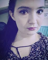 Sara Hammel's Instagram, Twitter & Facebook