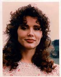 Geena davis is an american actress. Geena Davis Geena Davis Beetlejuice Celebrities