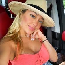 Jessica Clingenpeel's Instagram, Twitter & Facebook