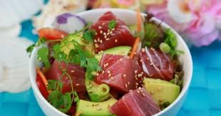Au saumon, au poulet, au thon, ou en « bouddha bowl » plus adaptés aux végétariens et végan, ces plats venus tout droit d'hawaï font fureur. 10 Choses A Savoir Sur Le Poke Bowl Cuisine Az