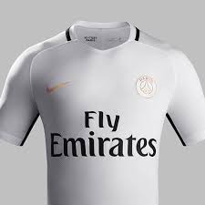 Le nouveau maillot blanc du psg sous toutes les coutures. Le Psg Devoile Un Troisieme Maillot Blanc Pour La Saison 2016 2017