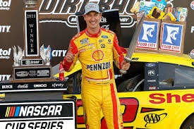 Rick ware racing will need another driver for the no. A Freakin Blast Joey Logano Makes History At First Nascar Cup Series Race On Dirt Since 1970