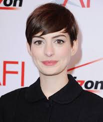 Image result for frisuren kurze haare berühmtheit