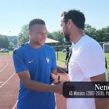 Nenê mostra entrosamento com Mbappé e surpreende Deschamps ao contar que ainda joga