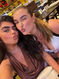 Casey Strachan (@caseystrachann) • Instagram photos and videos