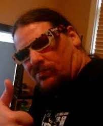 Sean Smithson's Instagram, Twitter & Facebook