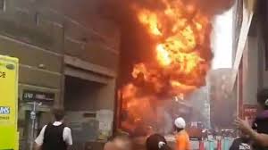 This is the dramatic moment a hero police officer rescued two young children after a massive explosion under elephant and castle train station. Kgxpfmnabxiwom