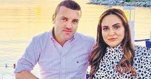 Sorusuna verilebilecek en iyi yanıtlardan bir tanesi de almış olduğu ödüllerdir. Ugrunda Koltugunu Birakan Kanal D Spikeri Buket Aydin Bodrum Da Ikinci Bombayi Patlatti