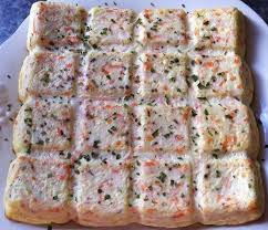 Autre Recette Du Buffet D Anniversaire De Ma Maman Avant De Tester La Terrine De Thon Et Cette Terrine De Su En 2020 Recettes De Cuisine Cuisine Recette Avec Surimi