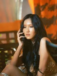 I came back from my job which is doing. Mamamoo Hwasa Hwasa Mamamoo Park Jimin Cute