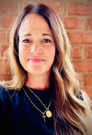 Beth Kirkley's Instagram, Twitter & Facebook