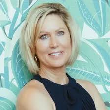 Christine Bayer's Instagram, Twitter & Facebook