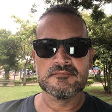 Olivier Fernandez's Instagram, Twitter & Facebook