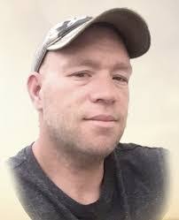 Krissy Cook's Instagram, Twitter & Facebook