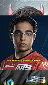 A História Hilária do Desodorante do Ayel