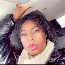 Who is interested in Father's Day mini photo sessions?