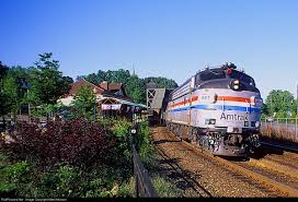 Amtrak Fl9 487 Makes A Stop At The Station At Peekskill Ny In 1995 Amtrak Railroad Photography Vintage Train