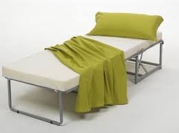 Il pouf che diventa letto è un arredo pratico, funzionale e salvaspazio in grado di offrire un comodo posto letto singolo o da una piazza e mezza. Pouf Letto Economico Cotone Colore Blu