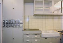 Instruction Manual For A Frankfurt Kitchen Bauhaus Online Bauhaus Interior Art Deco Kitchen 1930s House Renovation