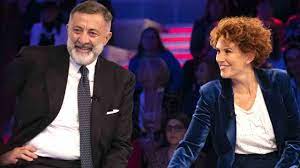 Il direttore artistico del teatro eliseo, luca barbareschi, attore, regista e produttore, così dichiara a proposito del. Luca Barbareschi Vita Privata Eta Carriera Instagram Moglie Figli E Curiosita Sull Attore