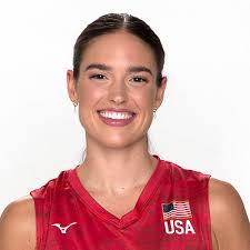 Sarah Parsons's Instagram, Twitter & Facebook