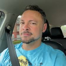 Julian Landeros's Instagram, Twitter & Facebook