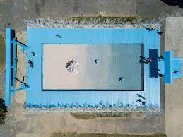 Daniel Arsham Sets Blue Japanese Zen Garden Overlooking Rio S Sugar Loaf Mountain Zen Garden Blue Garden Zen
