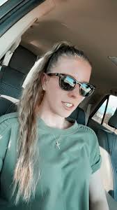 WORK HARD… BUT NEVER LET YOUR JOB WORK YOU TO DEATH. YOURE REPLACEABLE.  🫶🏼‼️ #worklife #balance #selfrespect #liveyourbestlife  #au#auntiesagainstabusersu#auntiest#tto#momsoftiktoka#dadsoftiktoka#babie...