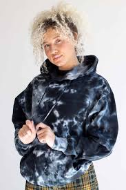 Black And White Tie Dye Hoodie Black And White Tie Dye Hoodie Ragstock In 2020 Tie Dye Outfits Tie Dye Hoodie Tie Dye Diy