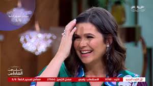 فيديو يسرا اللوزي تبكي الجمهور:ابنتي صماء ولا تعرف اسمي وتتحدث بلغة الإشارة يسرا اللوزي وهي حامل في طفلتها يسرا اللوزي لم تكتشف مرض ابنتها إلا متأخرا يسرا اللوزي بكت وأبكت الجمهور في حلقتها الاستثنائية ببرنامج معكم منى. ÙŠØ³Ø±Ø§ Ø§Ù„Ù„ÙˆØ²ÙŠ Ù…Ù†Ø¯Ù‡Ø´Ø© Ù…Ù† Ø§Ù„ØªÙ†Ù…Ø± Ø¨ÙˆØ²Ù†Ù‡Ø§ Ø§Ù„Ø²Ø§Ø¦Ø¯ ÙƒÙ†Øª Ø­Ø§Ù…Ù„ ÙˆØ¨Ø±Ø¶Ø¹ Ø·Ø¨ÙŠØ¹ÙŠ Ø³ÙŠØ¯ØªÙŠ