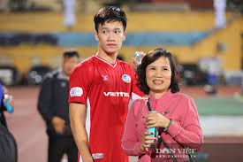 Hãy chọn cho mình 1 người bạn học tốt để bắt đầu thôi nào! Máº¹ Nguyá»…n Hoang Ä'á»©c Báº­t Mi Chuyá»‡n Láº¥y Vá»£ Cá»§a Cáº­u Con Trai Hotboy
