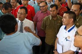 Rakyat di armenia mahukan pengunduran. Lawatan Yab Dato Hj Osman Bin Hj Sapian Menteri Besar Johor Ke Kampung Sungai Suloh Batu Pahat Portal Rasmi Majlis Perbandaran Batu Pahat Mpbp