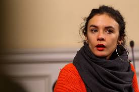 La diputada camila vallejo (pc) se pronunció tras el informe de la así lo hizo la diputada del partido comunista camila vallejo. Camila Vallejo Tras Informe Onu Sobre Venezuela Violaciones A Los Dd Hh No Pueden Quedar Impunes Ni En Venezuela Ni En Chile