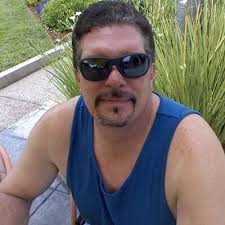 Ian Mutter's Instagram, Twitter & Facebook