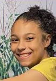 08:06:00 Mother asks internet for help after finding mysterious piles of  'brown bits' in daughter's bedroom...