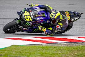 Valentino rossi is an italian motorbike racer and motogp world champion. Rossi Tritt Zuruck Motogp Heute Sponsoring Und Die Zukunft