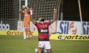 Gabigol marcou apenas um gol em amistosos (pelo santos contra o bahia) enquanto renato gaúcho soma 44 em partidas não oficiais. Sbmc J3qbjjsnm