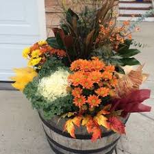 Verbena is more extensively known for its use in perfumes and essential oils, but the plant itself has gorgeous flowers that range in colors of blue, white, pink, and purple. 21 Outdoor Fall Flowers Ideas Fall Flowers Outdoor Fall Flowers Fall Outdoor