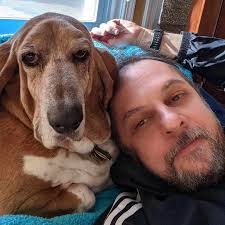 Lola Gates (@lola_luv_bug_basset) • Instagram फोटोहरू र भिडियोहरू