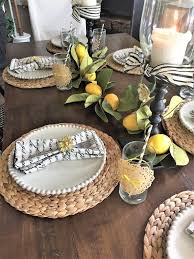 How To Set A Summer Table Using Simple Summer Accessories With Two Different Themes Lemon In 2020 Summer Dining Table Decor Dining Table Decor Breakfast Table Setting