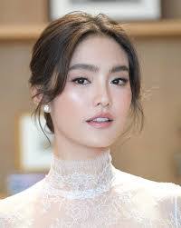 Saveth Sek's Instagram, Twitter & Facebook