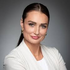 Krystal Cason's Instagram, Twitter & Facebook