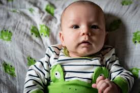 Check out Dagos creation. His 1st ever Froggy mushroom pipe.. We are  counting the days to be with our Froggy Family ♡♡♡