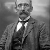 Musikhandlare Carl Hellman