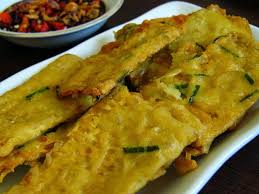 Resep tempe mendoan adalah jenis hidangan tempe yang terbuat dari tempe tipis, dan digoreng dengan tepung sehingga rasanya gurih dan renyah. Resep Mendoan Crispy Asli Purwokerto Saturesep Com