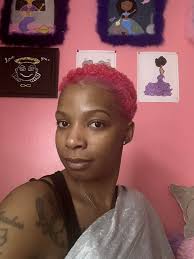 Among a zillion selfies, this one dug its way to the surface. Might delete  it later though.