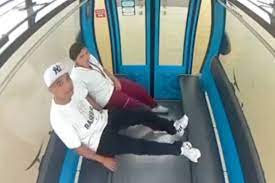 No fue en el Cablebús: Pareja es captada teniendo sexo en un teleférico en  Ecuador | MARCA México