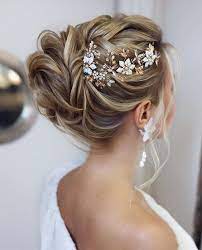 Bridal Hair Comb Floral Wedding Hair Piece Floral Bridal Hair Comb Wedding Hair Comb Wedding Hair Pins Wedding Headpiece Bridal Hair Pins In 2021 Wedding Bun Hairstyles Bride Hairstyles Updo Floral