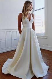 14 Perfect Wedding Dress Pictures Ideas In 2020 Big Wedding Dresses Halter Wedding Dress Bow Wedding Dress